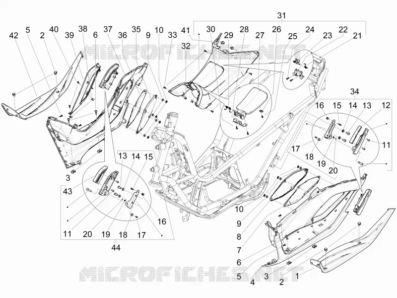 Protection centrale - Repose-pieds