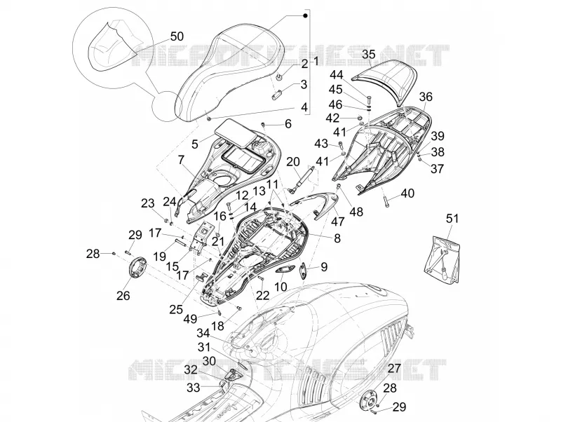Selle/sieges VESPA VESPA-SCOOTER 150 946 2016  946 ARMANI 150 4T 3V ABS E3